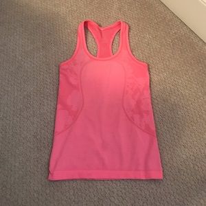 Lululemon swiftly tech tank top!